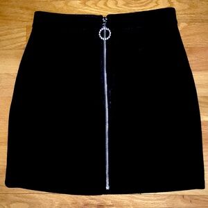 Black H&M velvety zippered skirt, Size 4